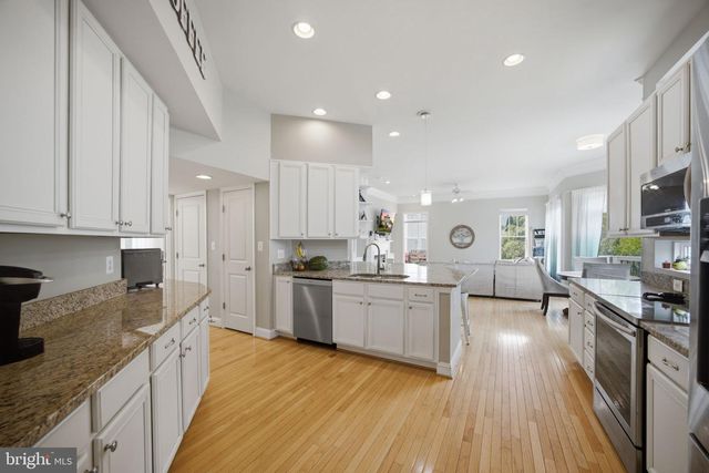 6722 ECKERT CT, Warrenton, VA 20187