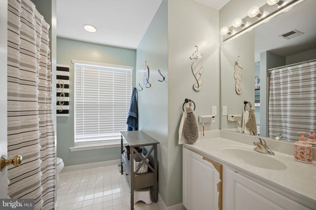 6722 ECKERT CT, Warrenton, VA 20187