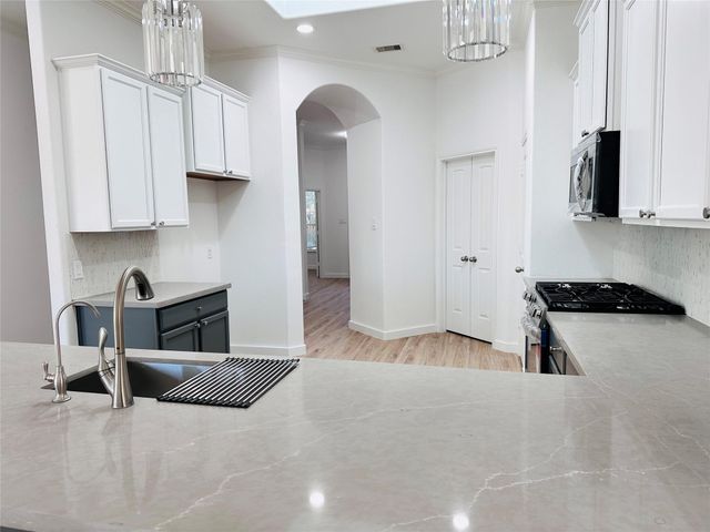 25827 Rustica Drive, Tomball, TX 77375