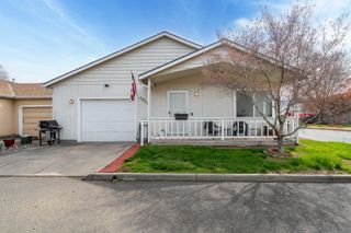 1950 SW Betty Lane, Grants Pass, OR 97526