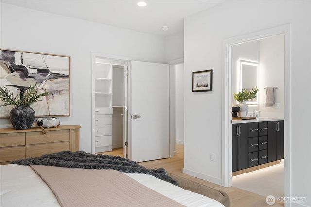 278 118th Avenue SE, Bellevue, WA 98005