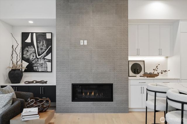 278 118th Avenue SE, Bellevue, WA 98005