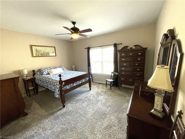 6715 Hockett Country Lane, Pleasant Garden, NC 27313