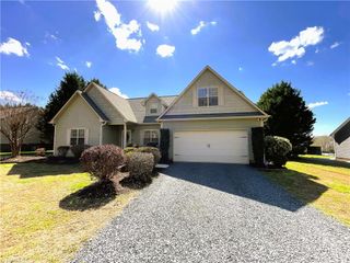 6715 Hockett Country Lane, Pleasant Garden, NC 27313