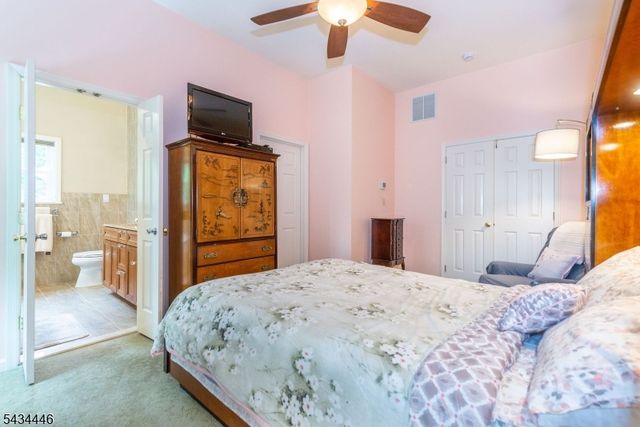 11 Burnham Dr, Pequannock Twp., NJ 07444