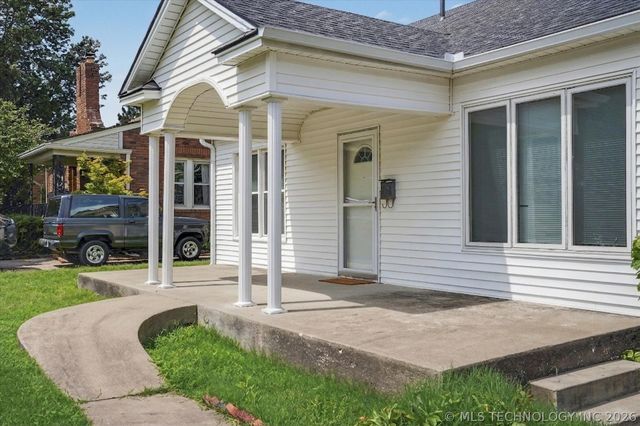 1608 S Knoxville Avenue, Tulsa, OK 74112