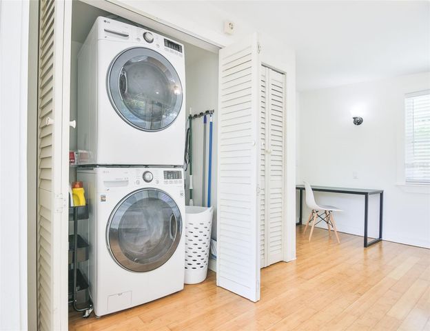 2181 HYDE PARK STREET, Sarasota, FL 34239