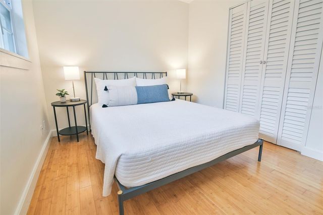 2181 HYDE PARK STREET, Sarasota, FL 34239