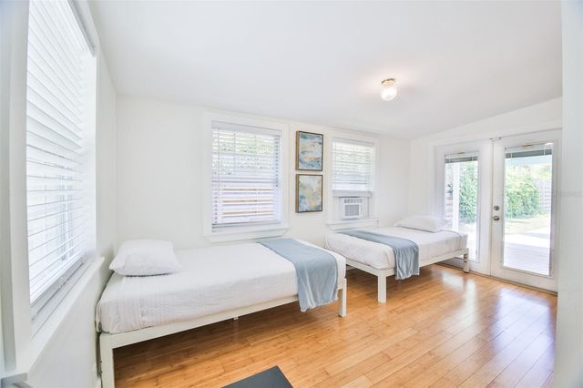 2181 HYDE PARK STREET, Sarasota, FL 34239