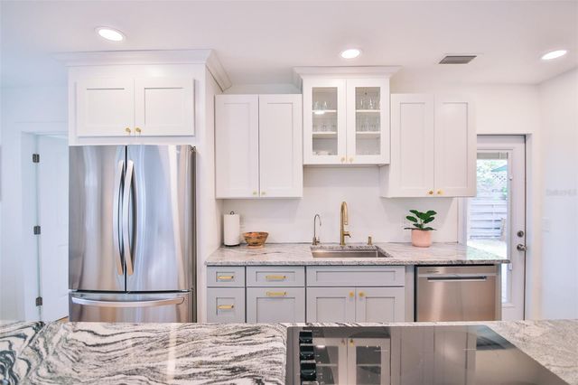 2181 HYDE PARK STREET, Sarasota, FL 34239