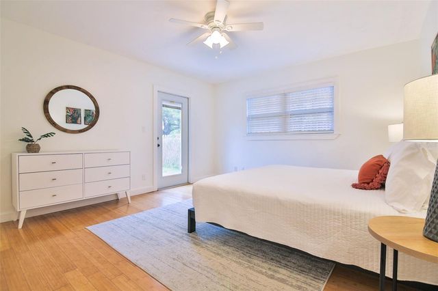 2181 HYDE PARK STREET, Sarasota, FL 34239