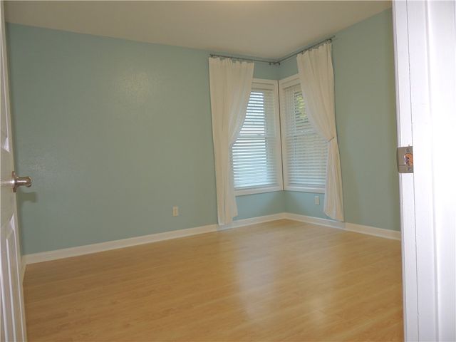 126 Marie Pl, Portland, TX 78374