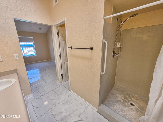 12057 AUTUMN GATE Drive, El Paso, TX 79936