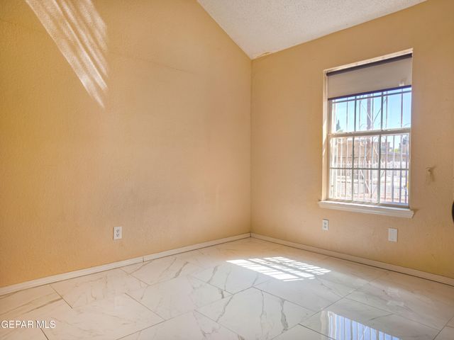 12057 AUTUMN GATE Drive, El Paso, TX 79936