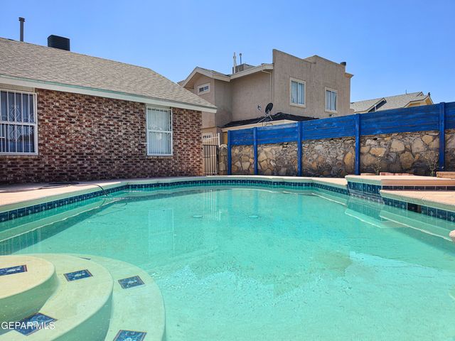 12057 AUTUMN GATE Drive, El Paso, TX 79936