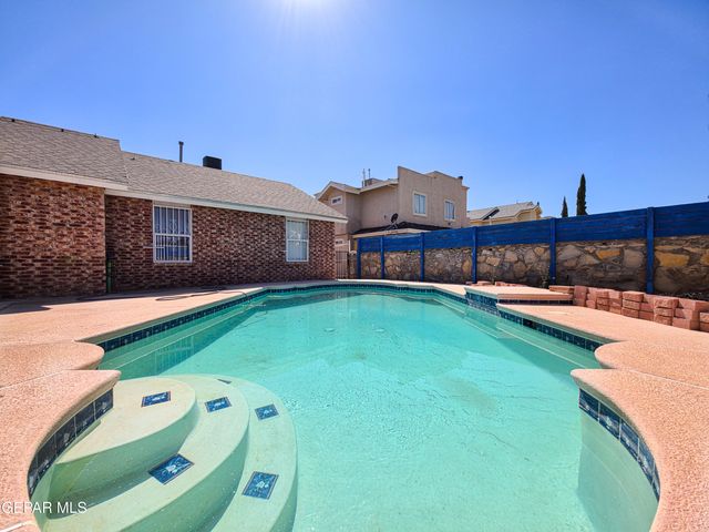 12057 AUTUMN GATE Drive, El Paso, TX 79936