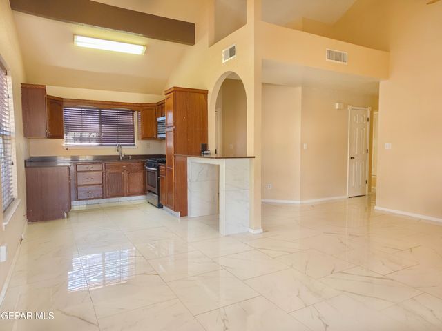 12057 AUTUMN GATE Drive, El Paso, TX 79936
