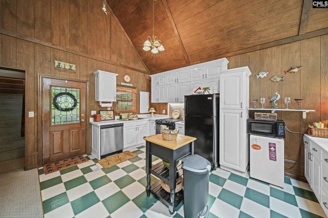 1903 Lakeshore Road, Camden, SC 29020