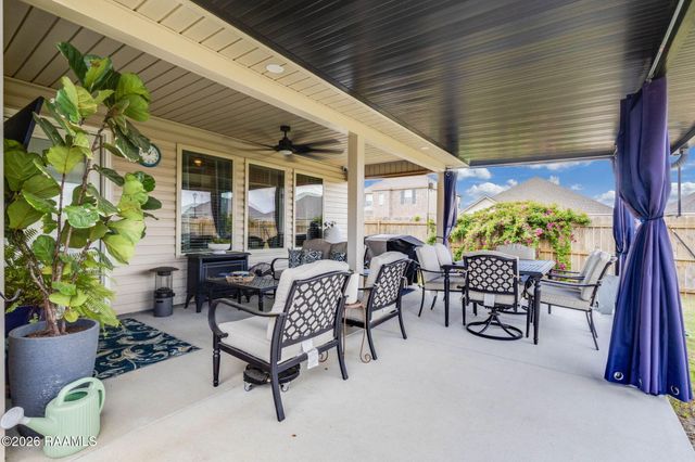 1806 Highland Drive, New Iberia, LA 70560