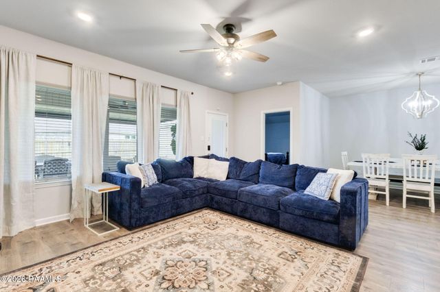 1806 Highland Drive, New Iberia, LA 70560