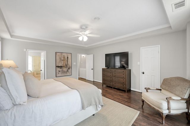 31 E Amberglow Circle, The Woodlands, TX 77381