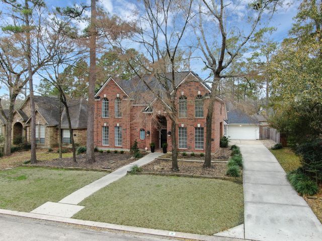 31 E Amberglow Circle, The Woodlands, TX 77381