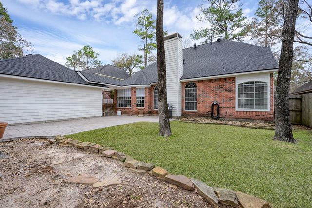 31 E Amberglow Circle, The Woodlands, TX 77381