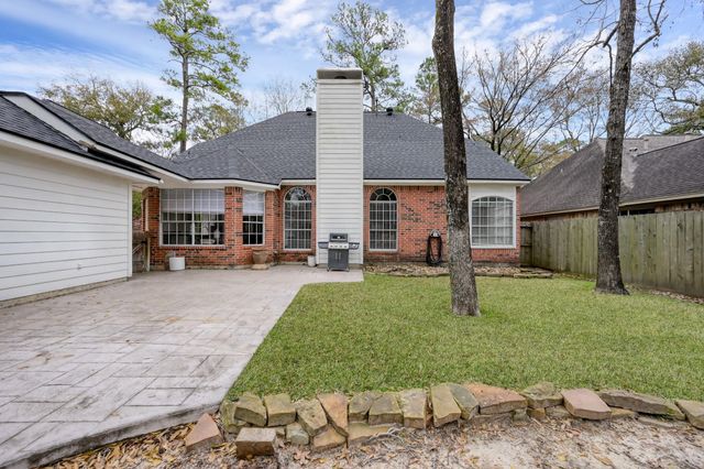 31 E Amberglow Circle, The Woodlands, TX 77381