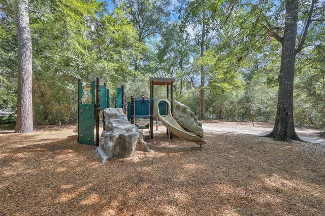 31 E Amberglow Circle, The Woodlands, TX 77381