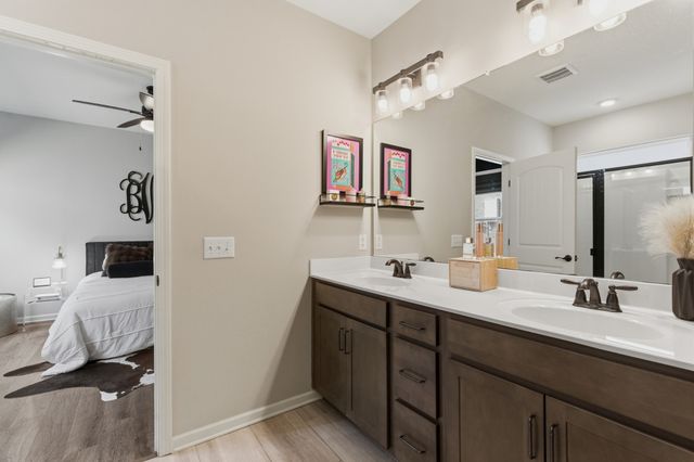 4153 Magnolia Farms Dr, Hermitage, TN 37076