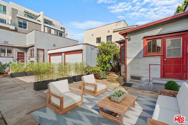 715 N Harper Avenue, Los Angeles, CA 90046