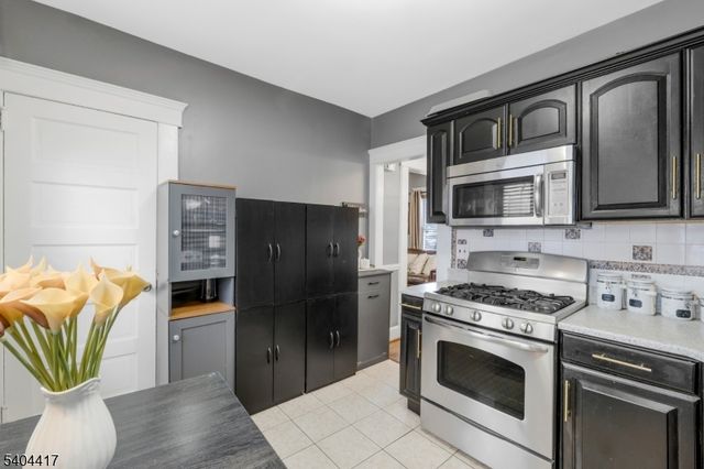 174 Colfax Ave, Clifton City, NJ 07013