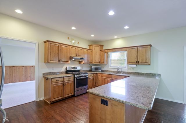 10795 Timber Springs Drive E, Fishers, IN 46038