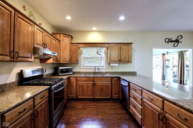 10795 Timber Springs Drive E, Fishers, IN 46038