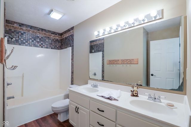 10795 Timber Springs Drive E, Fishers, IN 46038