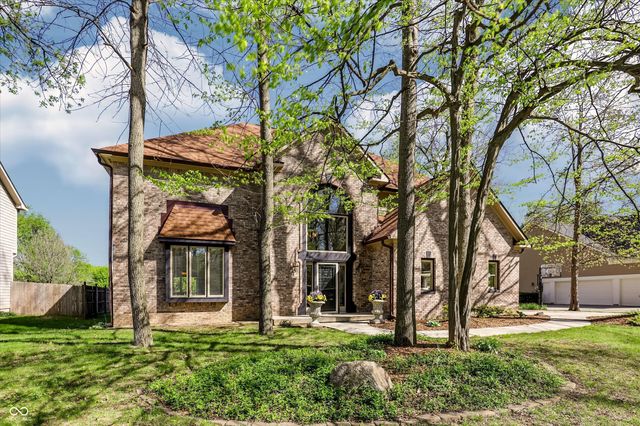 10795 Timber Springs Drive E, Fishers, IN 46038