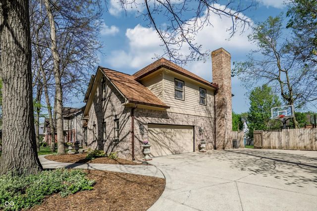 10795 Timber Springs Drive E, Fishers, IN 46038