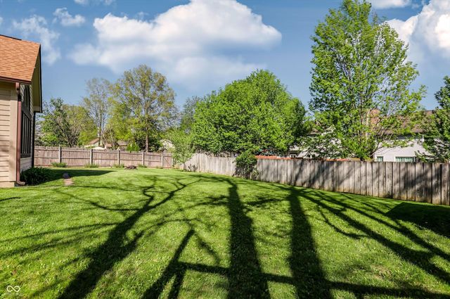 10795 Timber Springs Drive E, Fishers, IN 46038