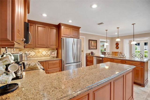231 WHITE OAK CIRCLE, Maitland, FL 32751