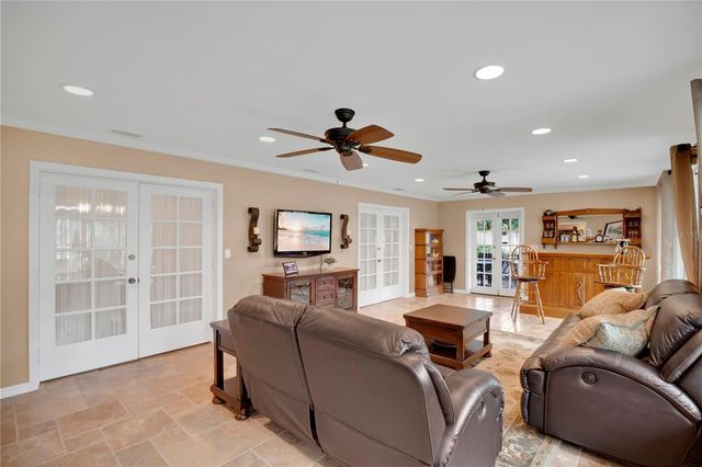 231 WHITE OAK CIRCLE, Maitland, FL 32751