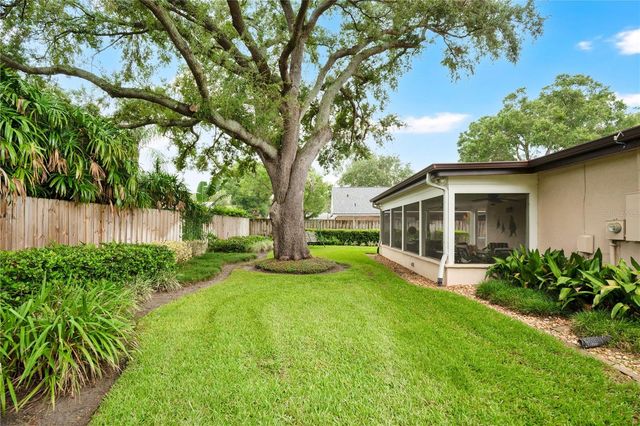 231 WHITE OAK CIRCLE, Maitland, FL 32751