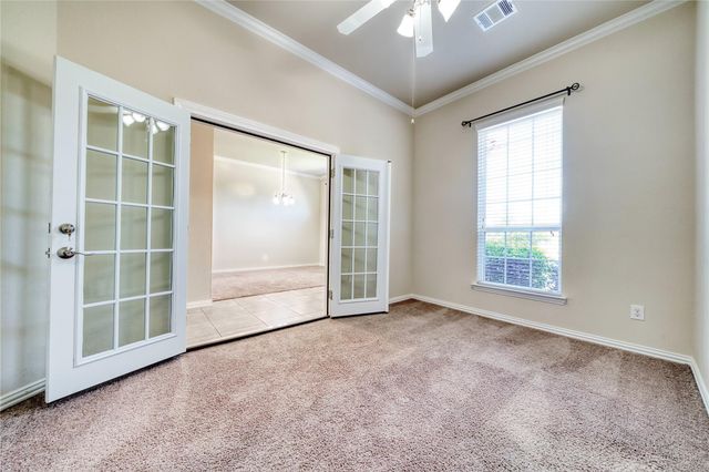 9515 Taylor Lane, Mont Belvieu, TX 77523