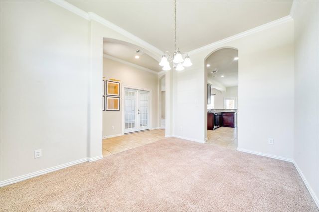 9515 Taylor Lane, Mont Belvieu, TX 77523