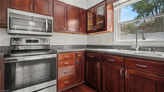 4123 Silver Fox Court, High Point, NC 27265