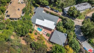 9495 Gloaming Drive, Beverly Hills, CA 90210