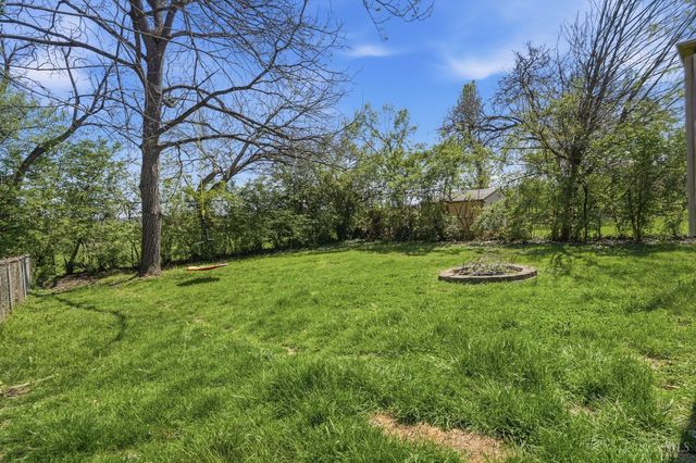 142 S Grove Avenue, Wyoming, OH 45215