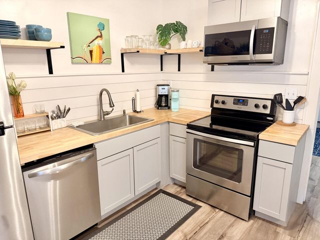 2659 Poplin Avenue, North Charleston, SC 29405