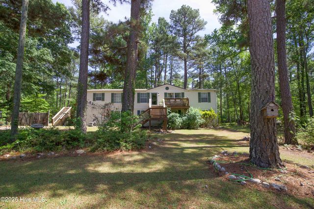 168 Riverview Drive, Vass, NC 28394