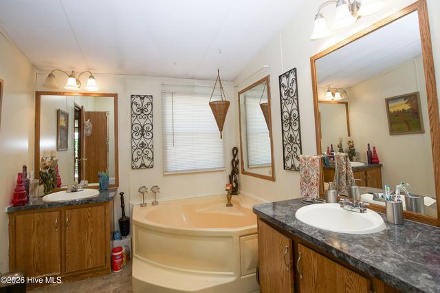 168 Riverview Drive, Vass, NC 28394