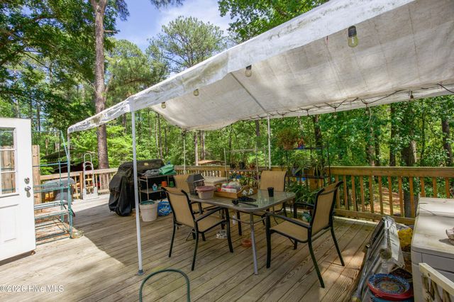 168 Riverview Drive, Vass, NC 28394